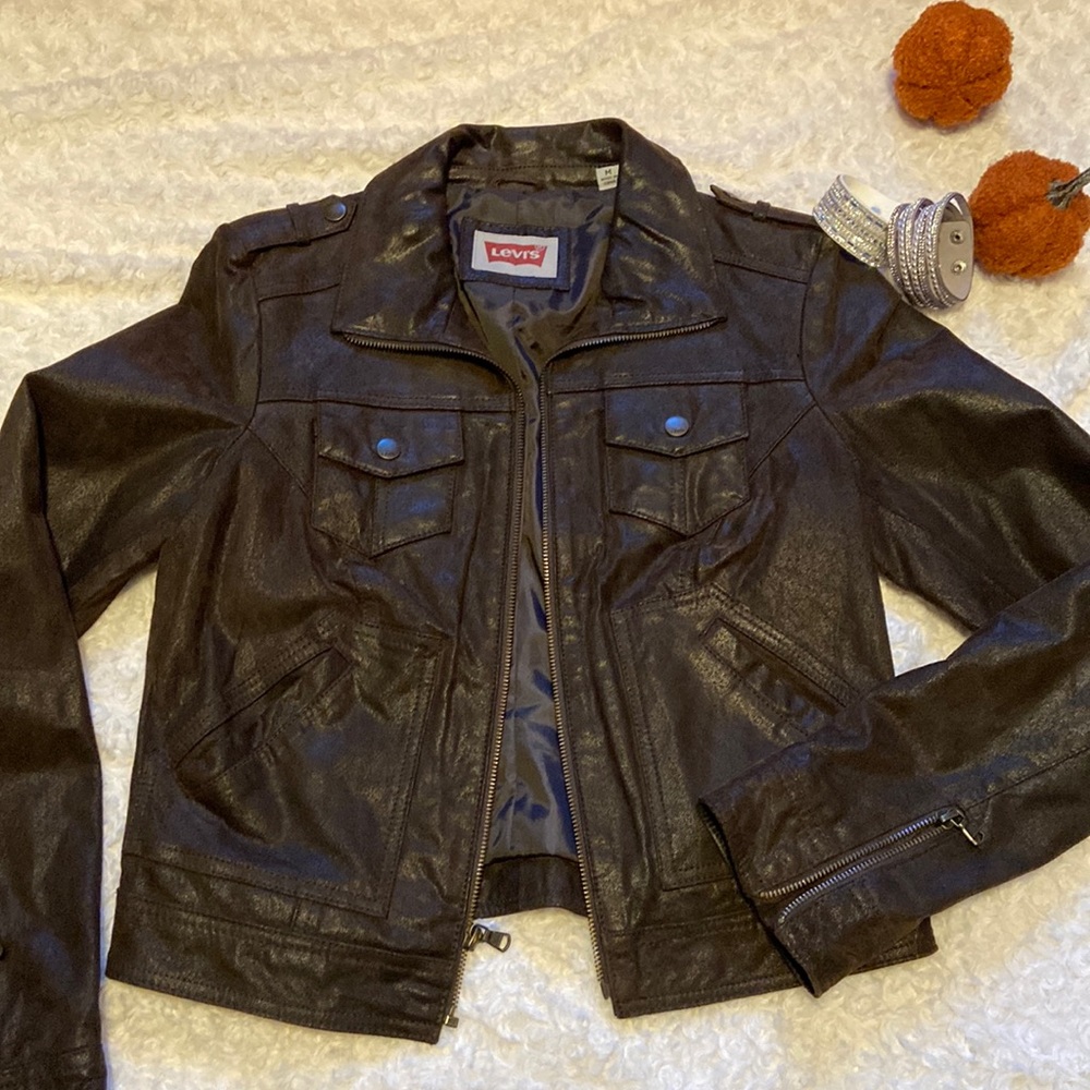 Woman’s Levi’s leather jacket